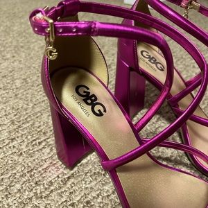 New branded heels, size -9 Us, colour - pink, trendy n stylist